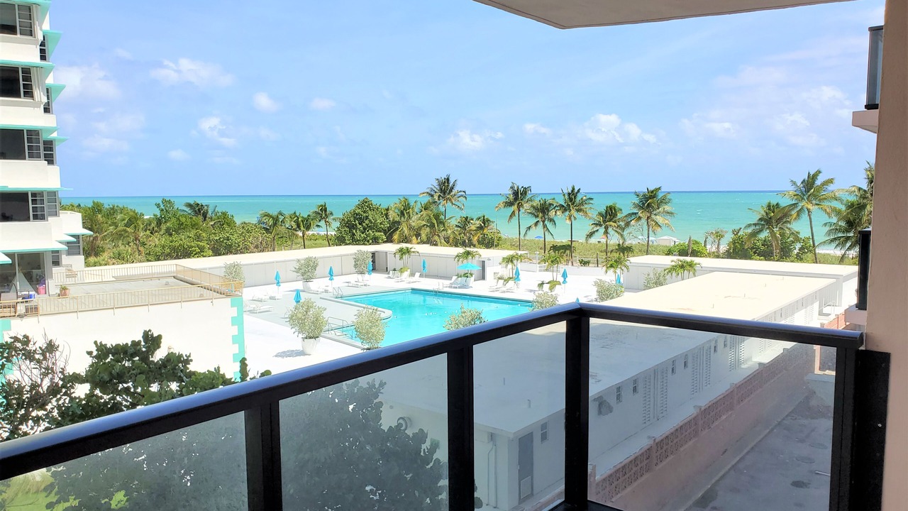Photo of Outdoor in Mid Beach