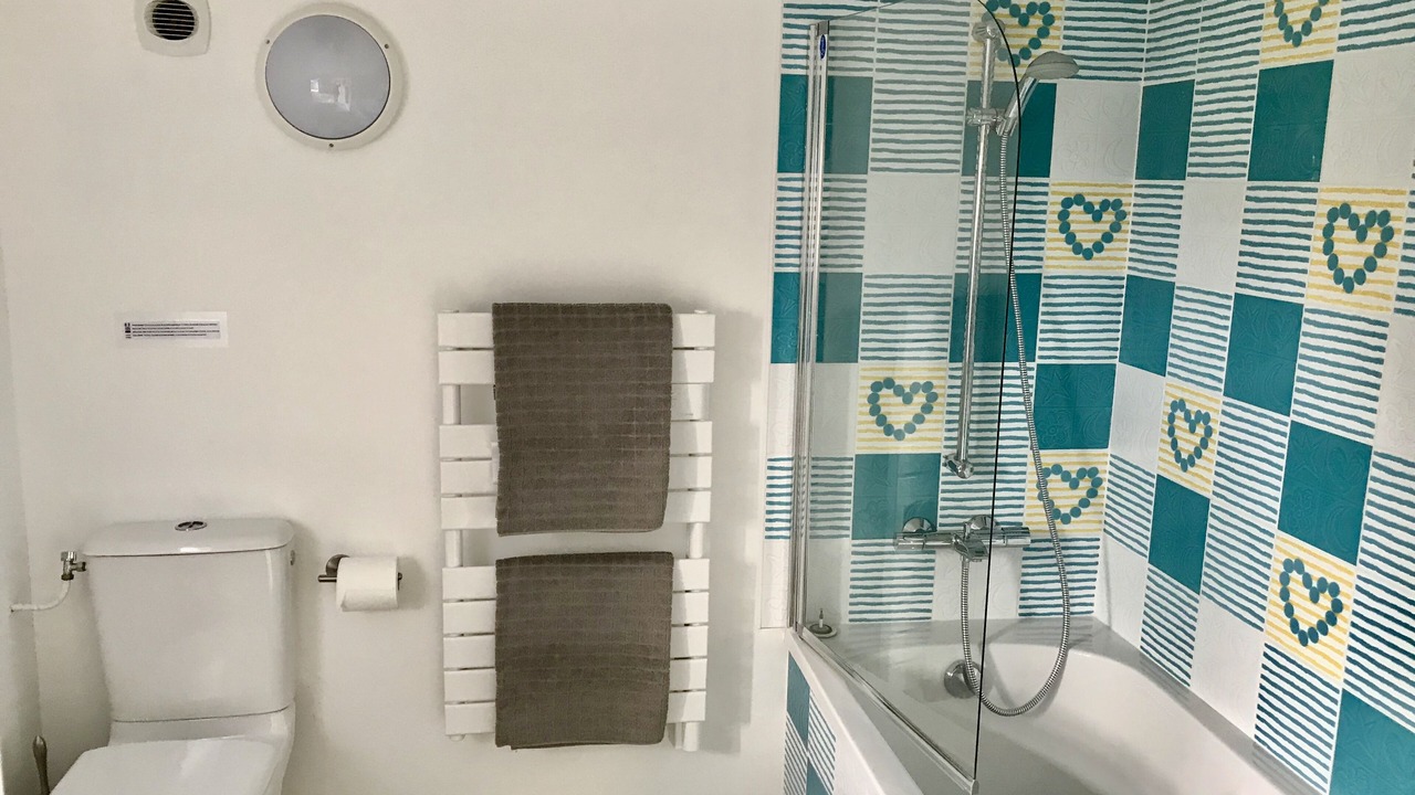 Photo of Bathroom in Pleubian