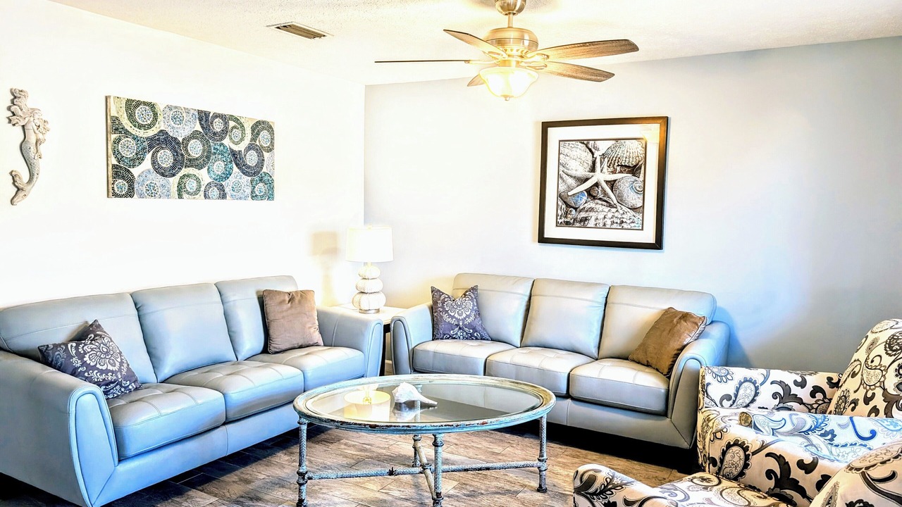 Photo of Livingroom in Kiska Beach