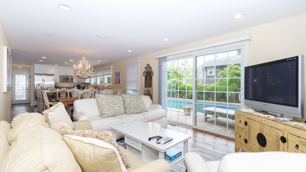 Photo of Livingroom in Ocean Beach