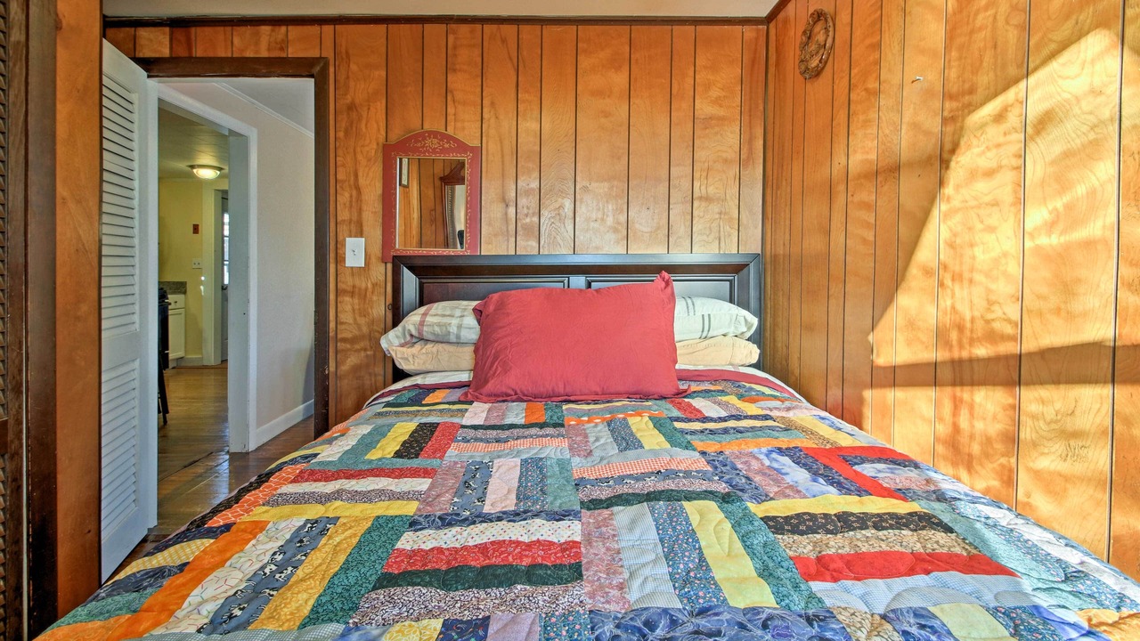 Photo of Bedroom in Buzzards Bay