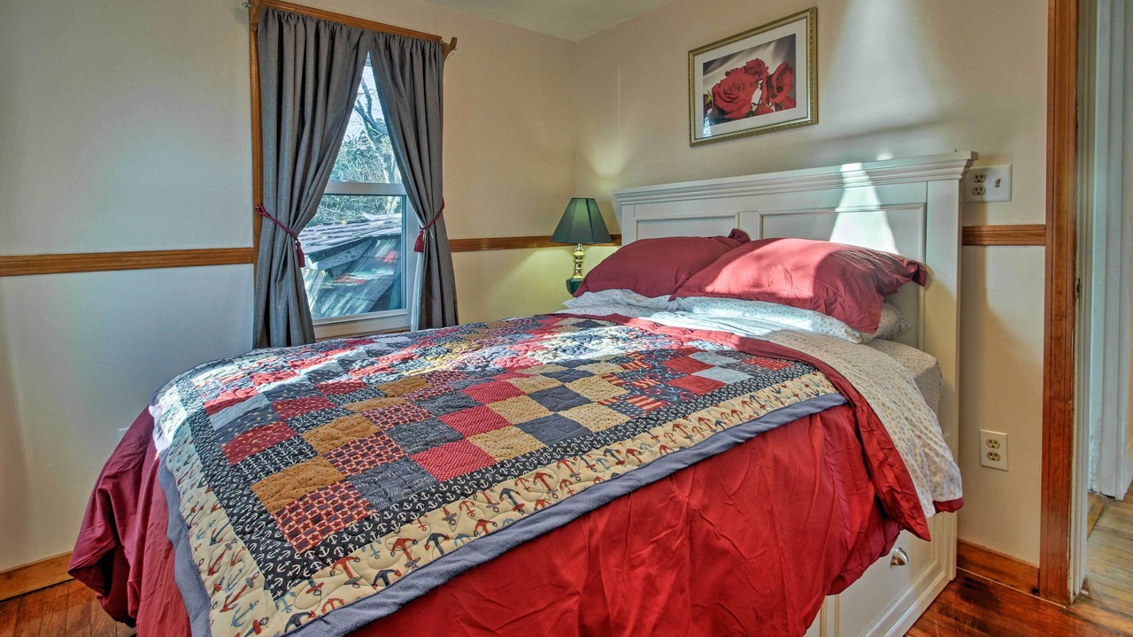 Photo of Bedroom in Buzzards Bay