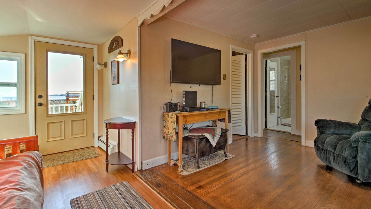 Photo of Bedroom in Buzzards Bay