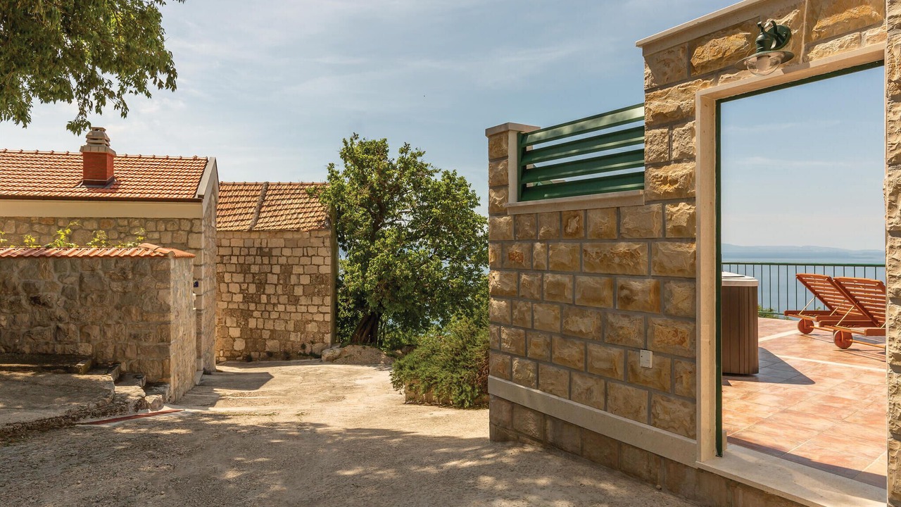 Photo of Others in Tucepi
