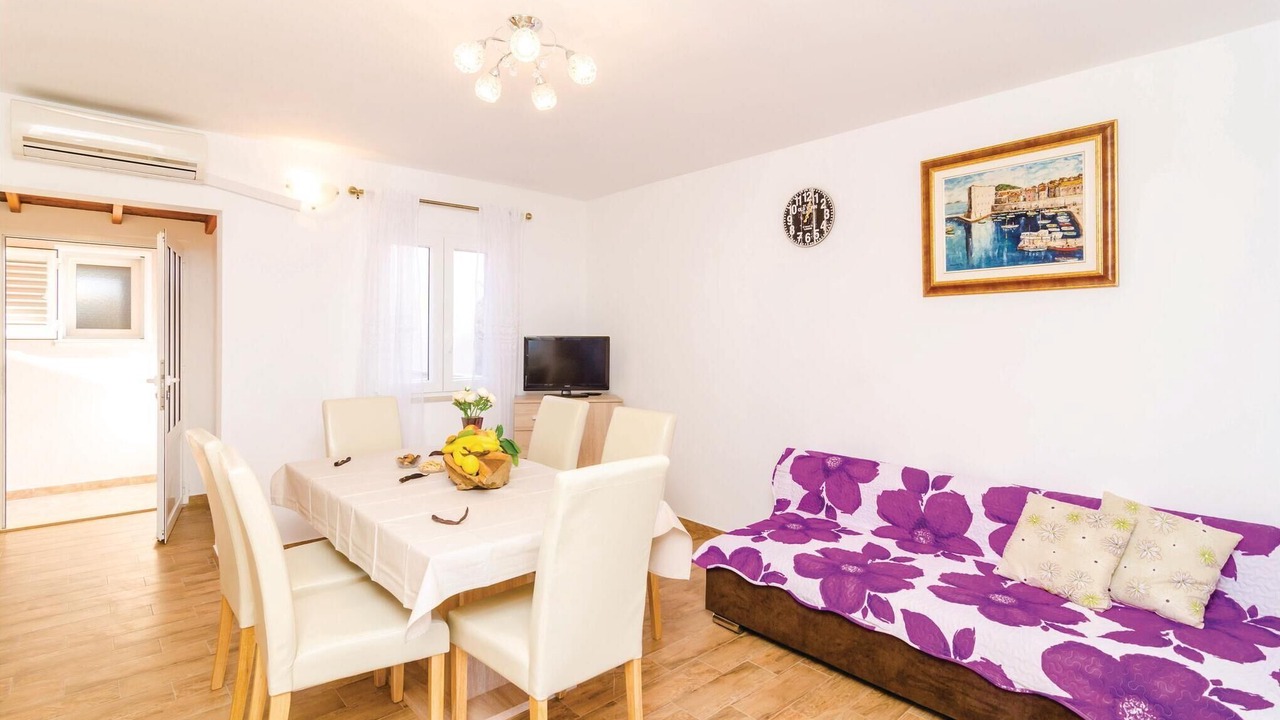 Photo of Bedroom in Sudurad