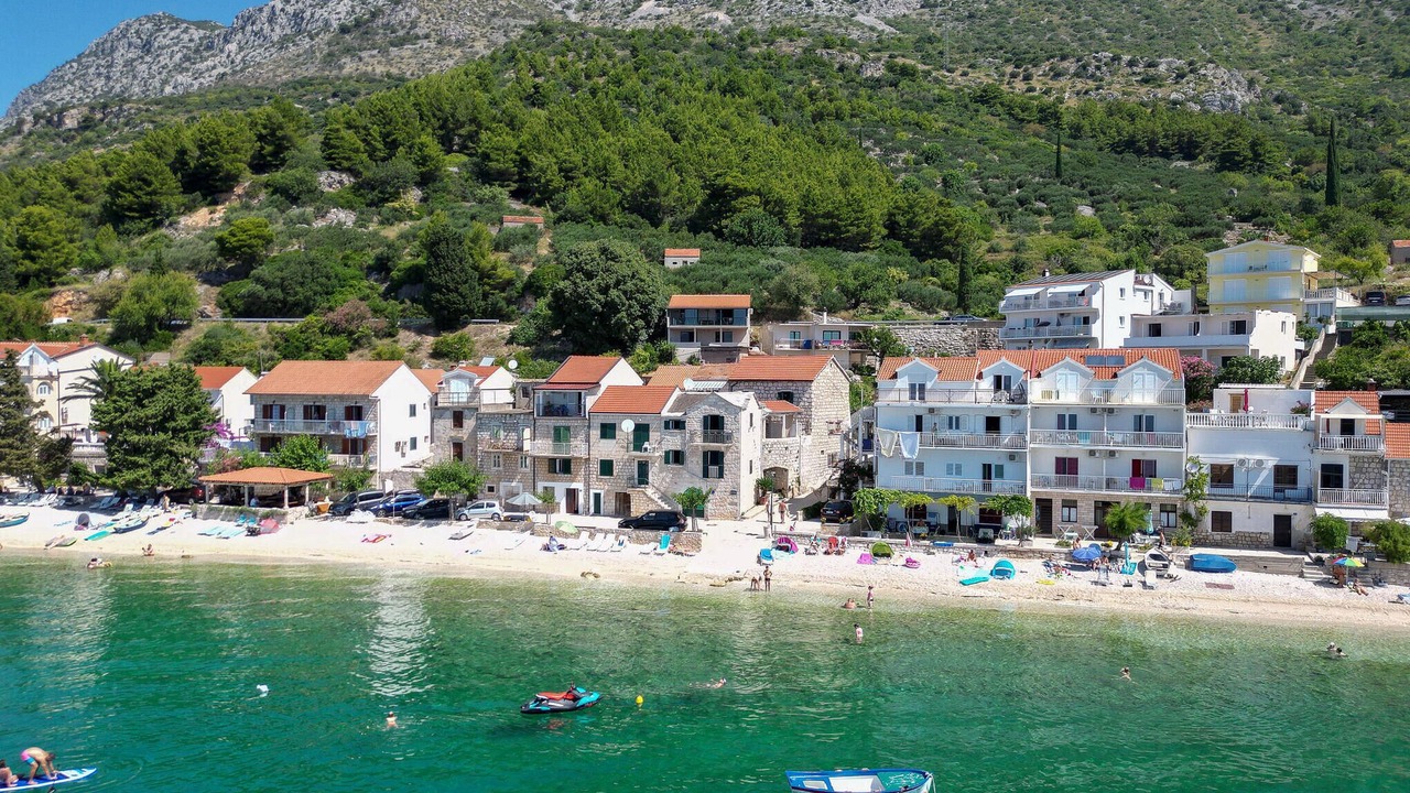 Photo of Others in Gradac