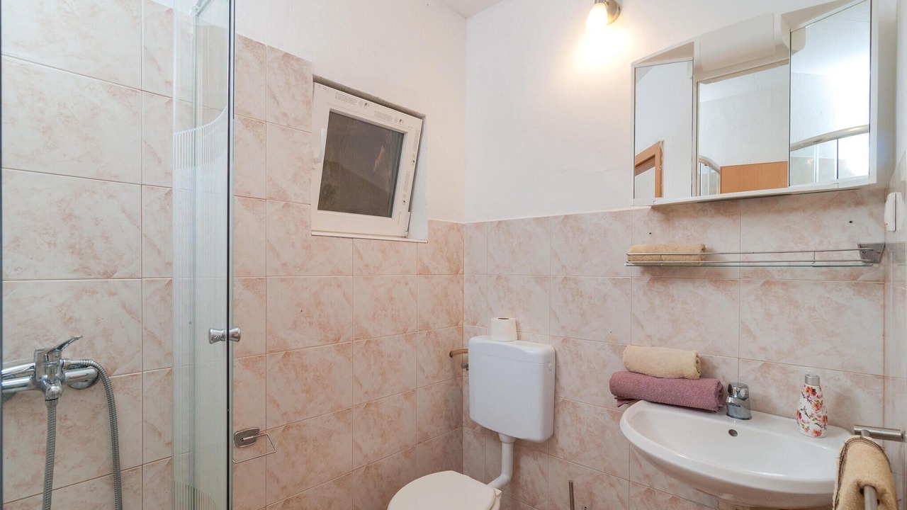 Photo of Bathroom in Gdinj