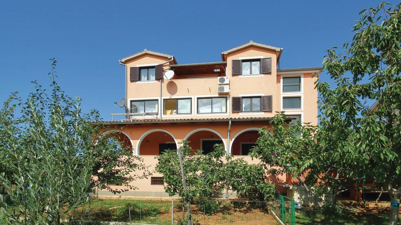 Photo of Outdoor in Zbandaj