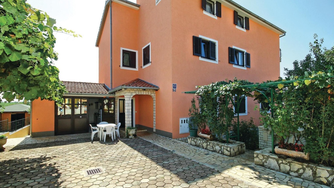 Photo of Outdoor in Zbandaj
