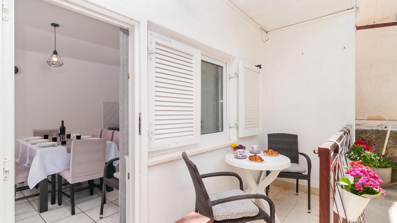 Photo of Patio Balcony in Dugi Rat