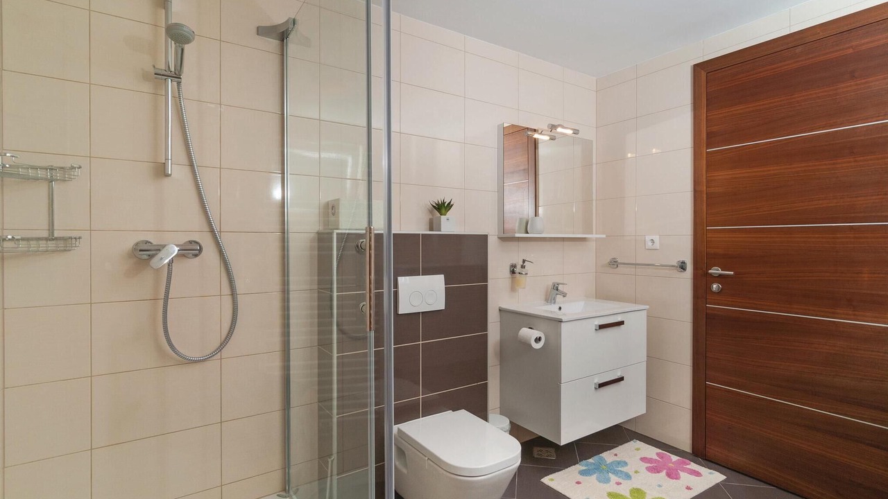Photo of Bathroom in Skrip