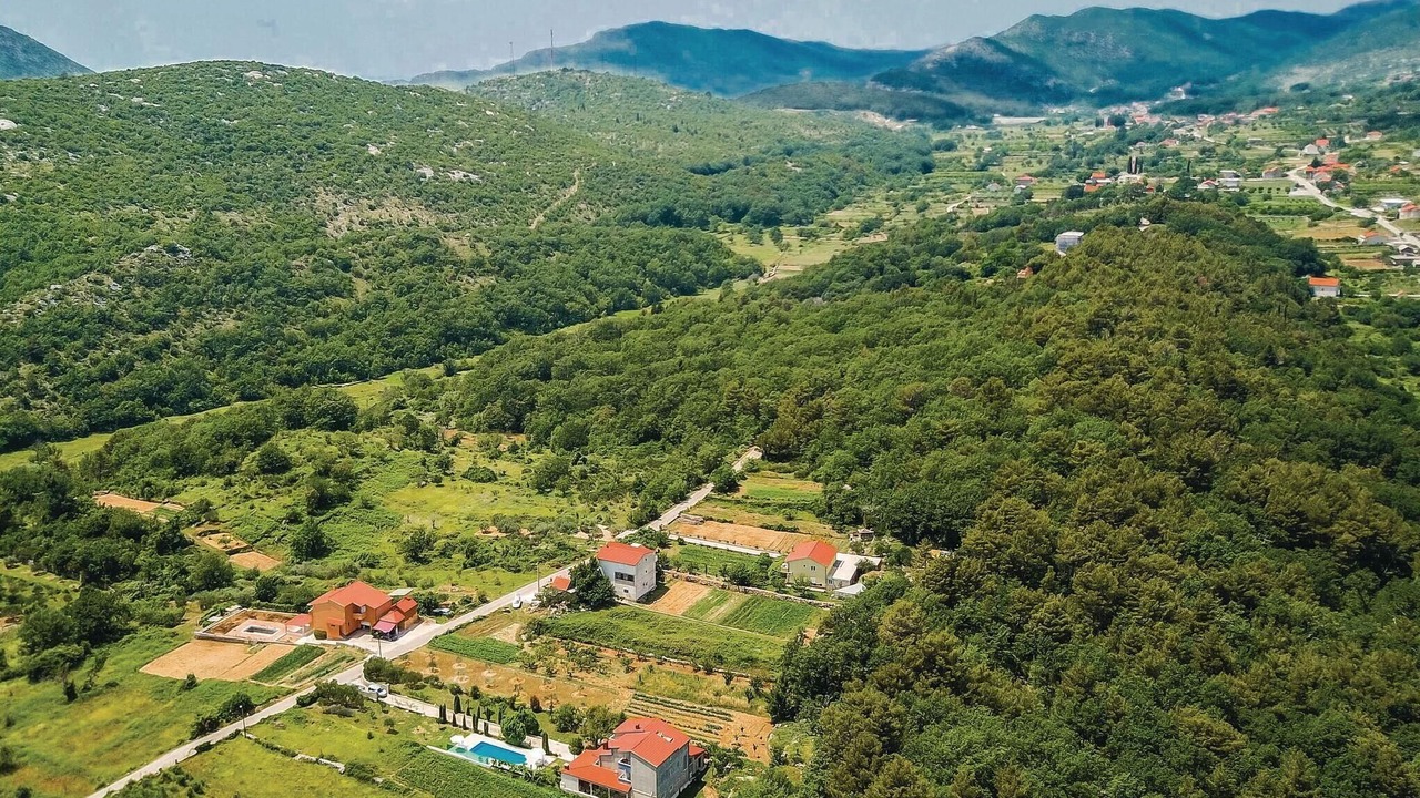 Photo of Others in Ostrvica