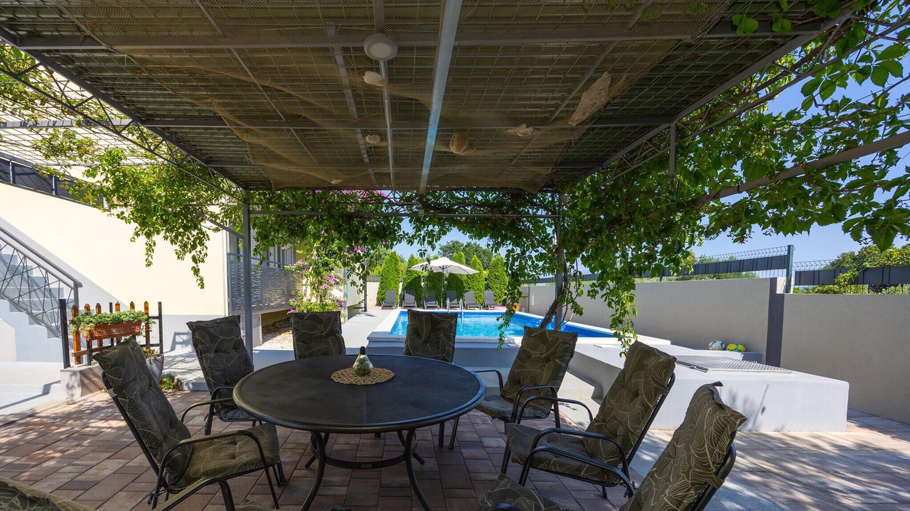 Photo of Outdoor in Kastela