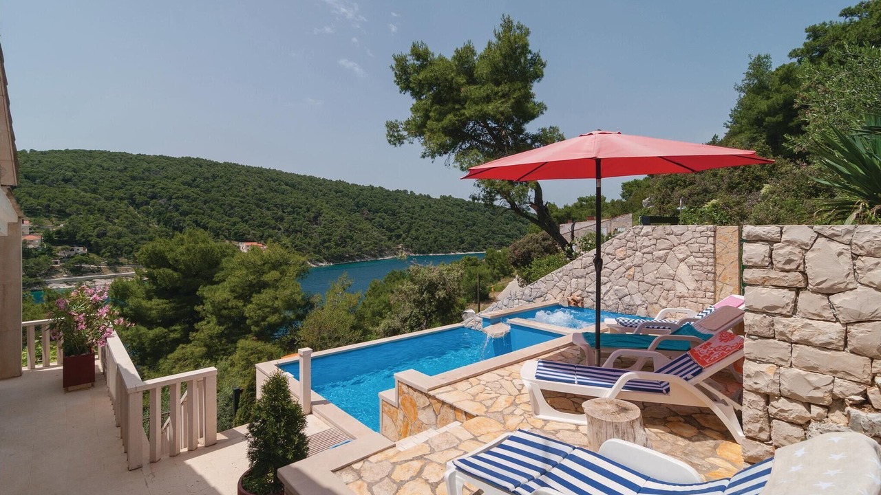 Photo of Outdoor in Pucisca