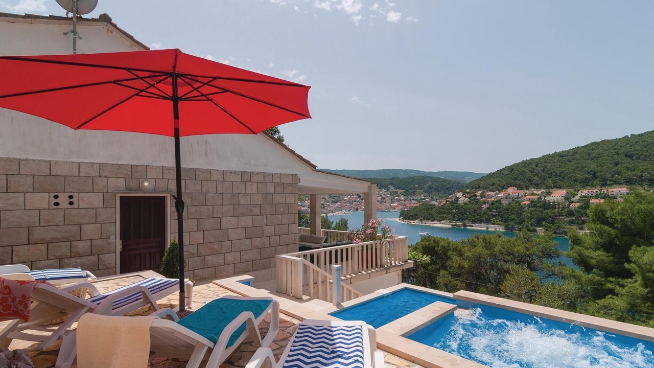 Photo of Outdoor in Pucisca