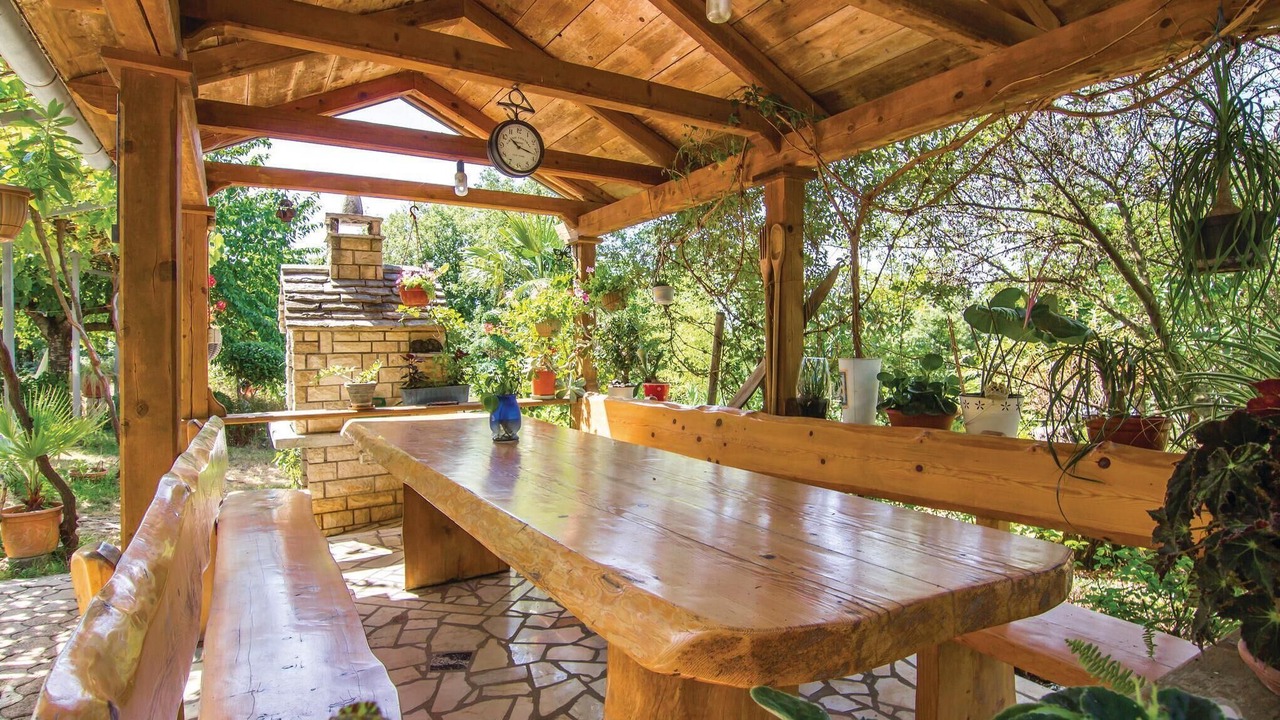 Photo of Patio Balcony in Modrusani