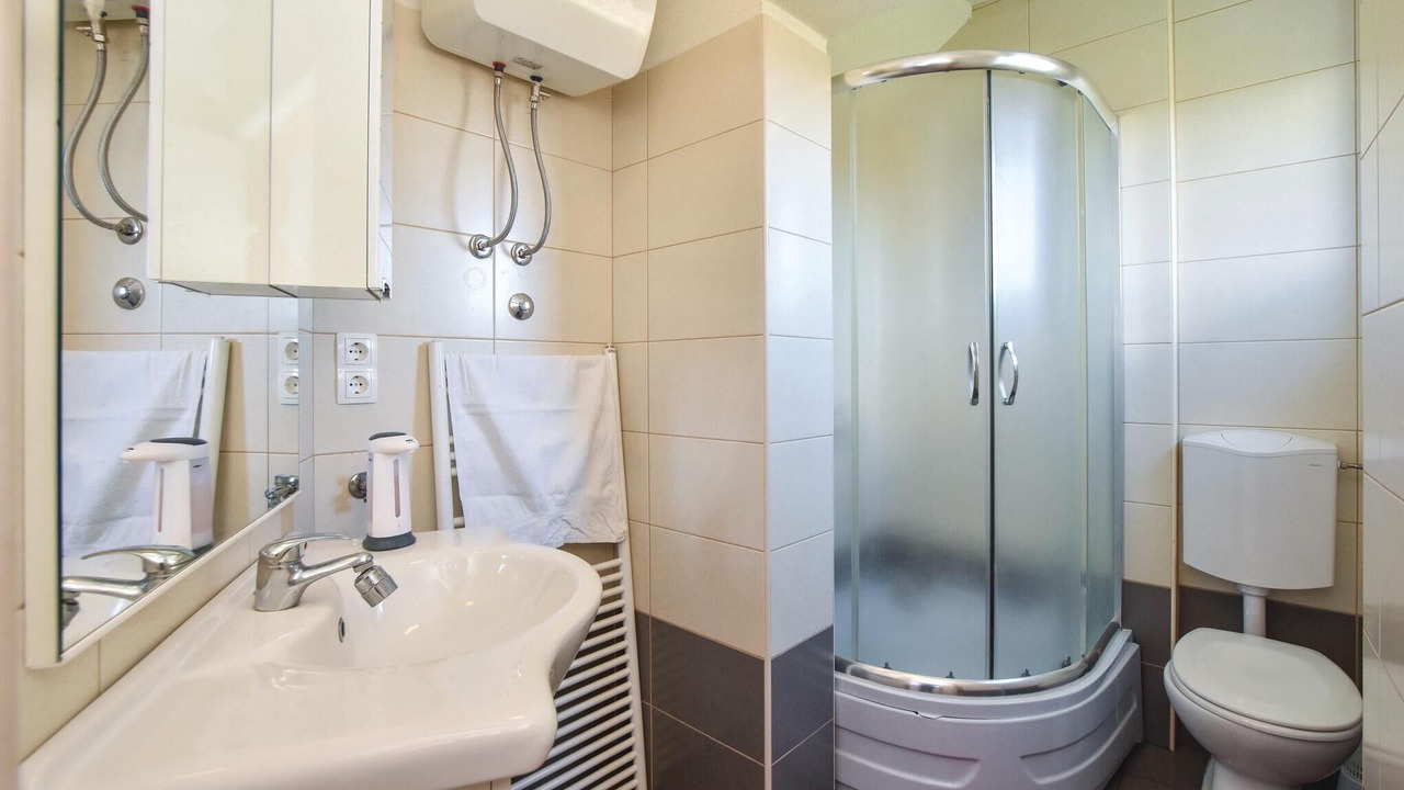 Photo of Bathroom in Dicmo