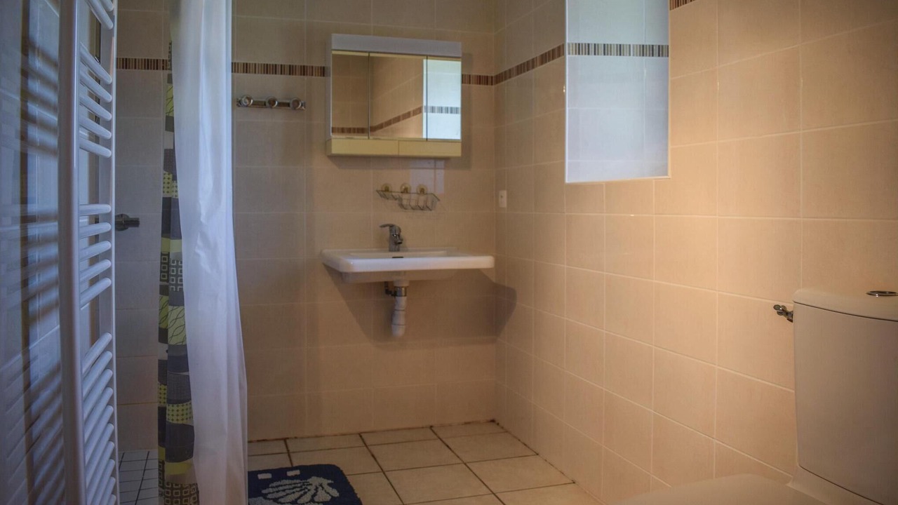 Photo of Bathroom in Minihy-Treguier