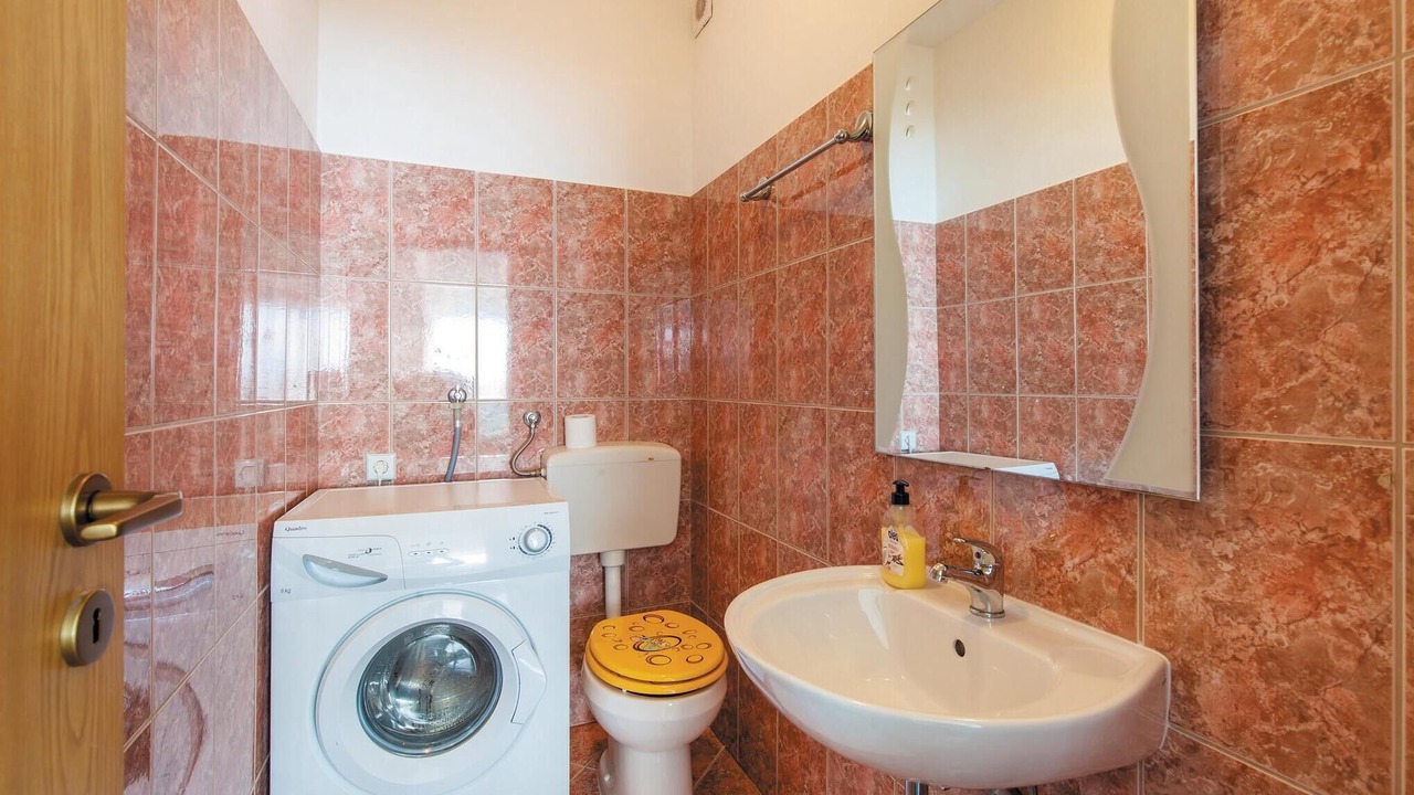 Photo of Bathroom in Borak