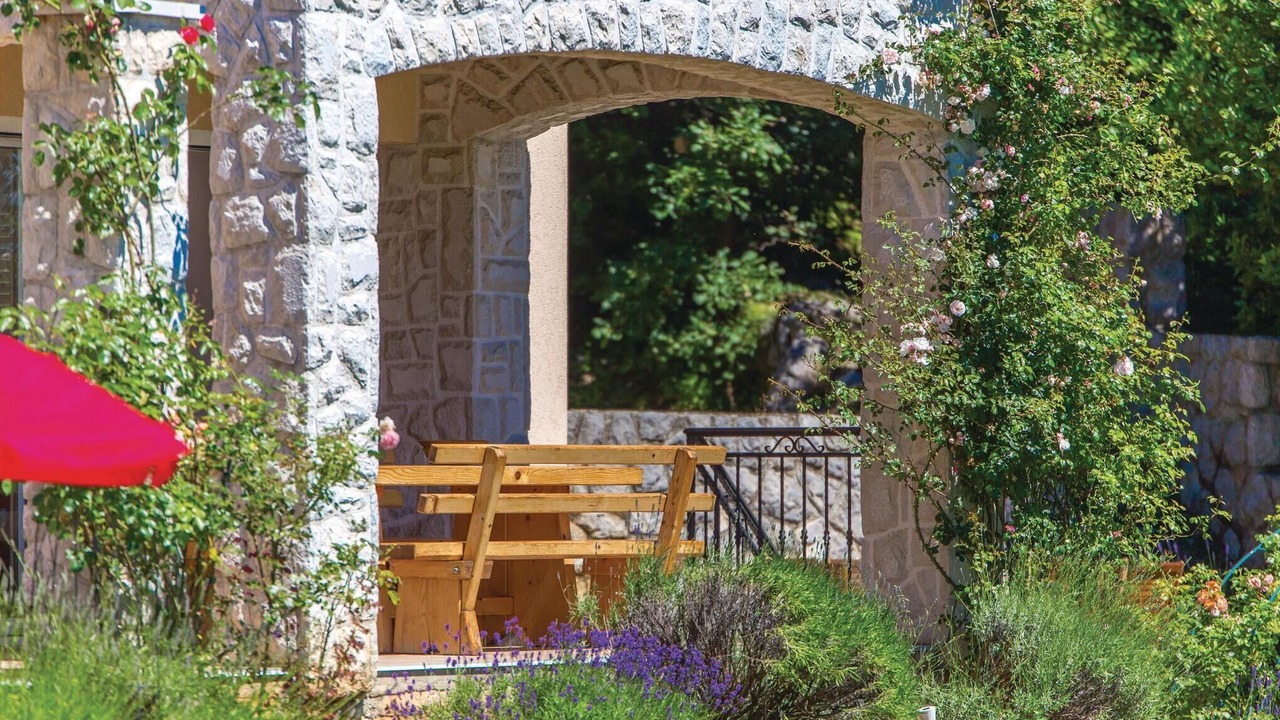 Photo of Outdoor in Opric