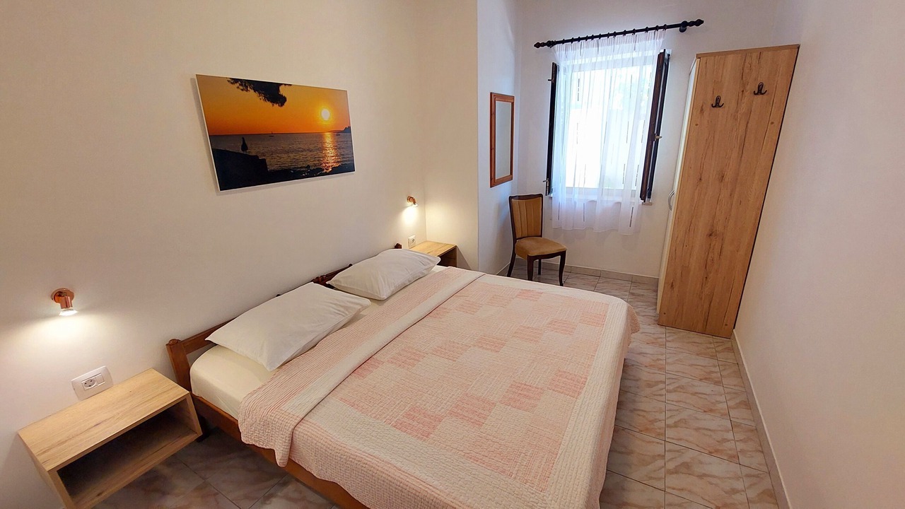 Photo of Bedroom in Cove Murtar