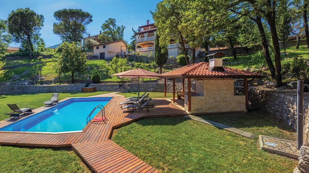 Photo of Outdoor in Sarsoni