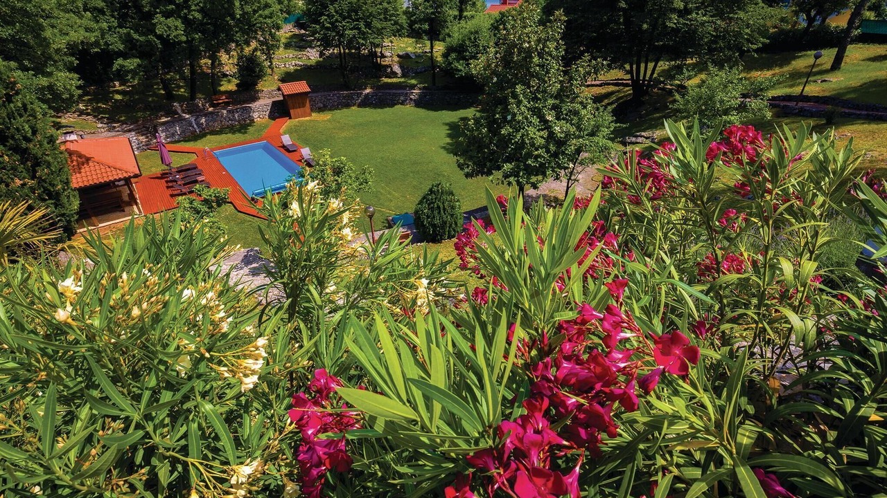 Photo of Outdoor in Sarsoni