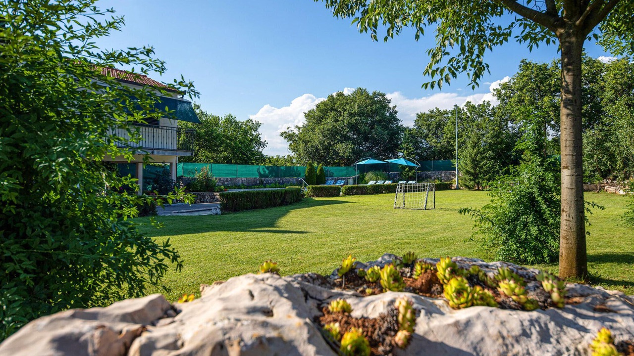 Photo of Outdoor in Caporice
