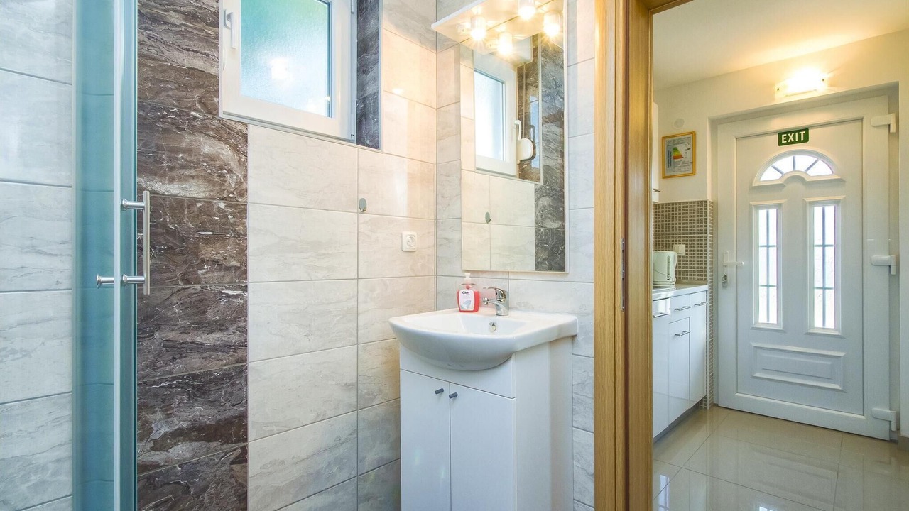 Photo of Bathroom in Dugi Rat
