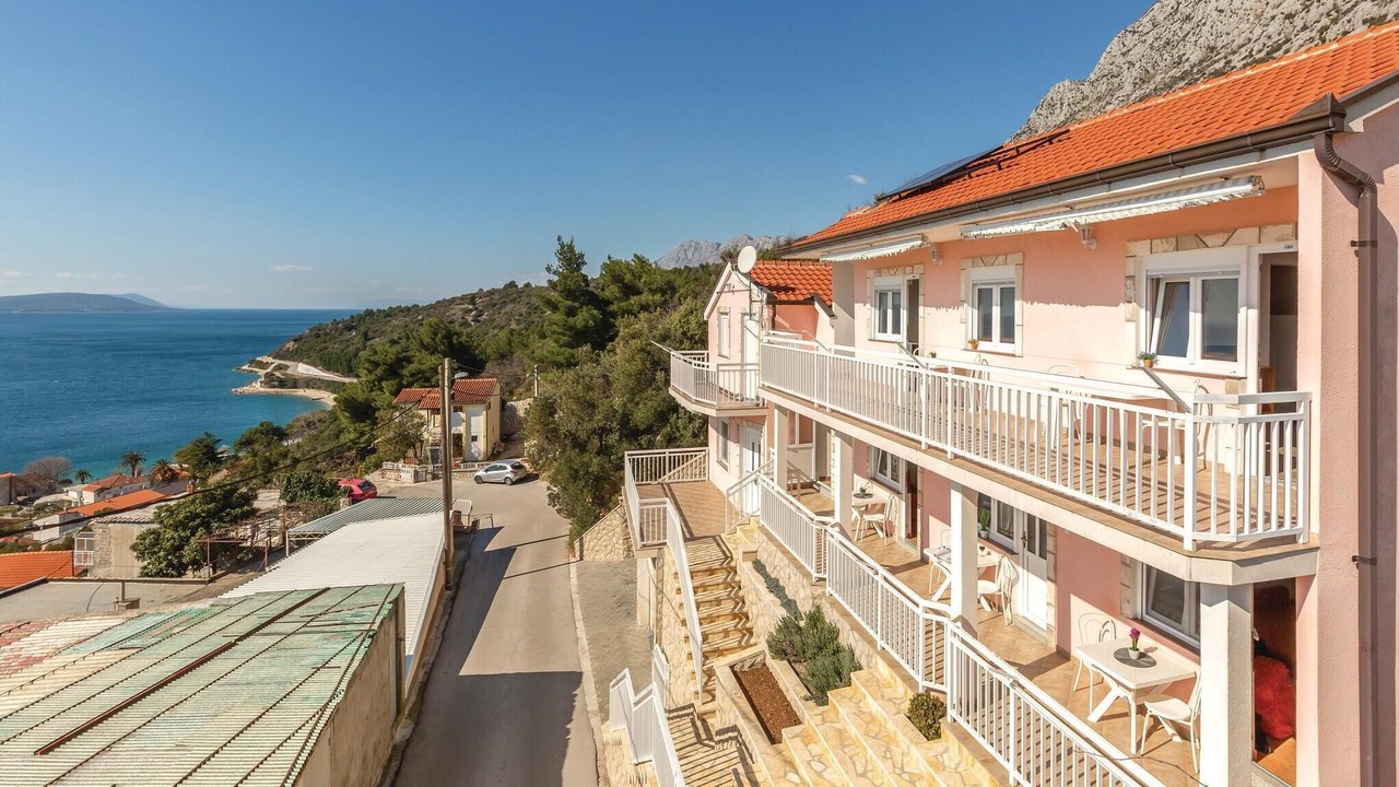Photo of Others in Gradac