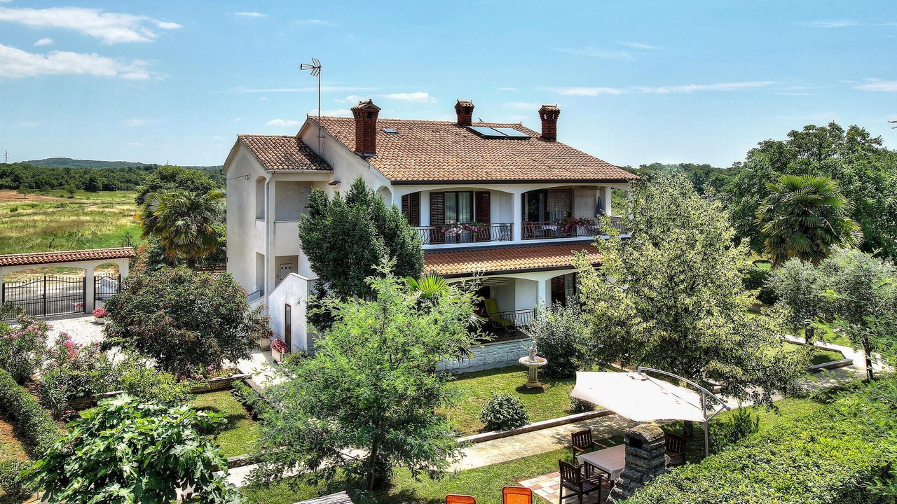 Photo of Outdoor in Mugeba