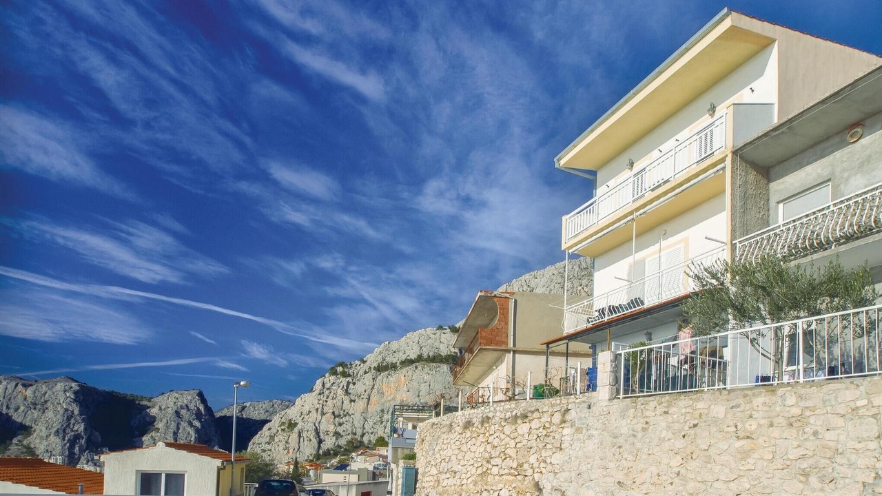 Photo of Others in Omis