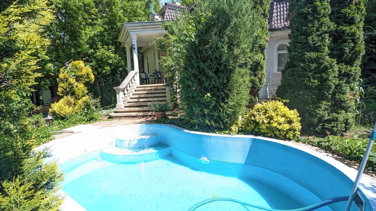 Photo of Outdoor in Gardony