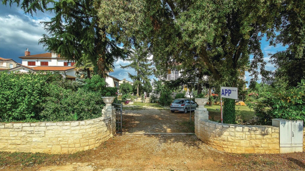 Photo of Others in Lovrecica