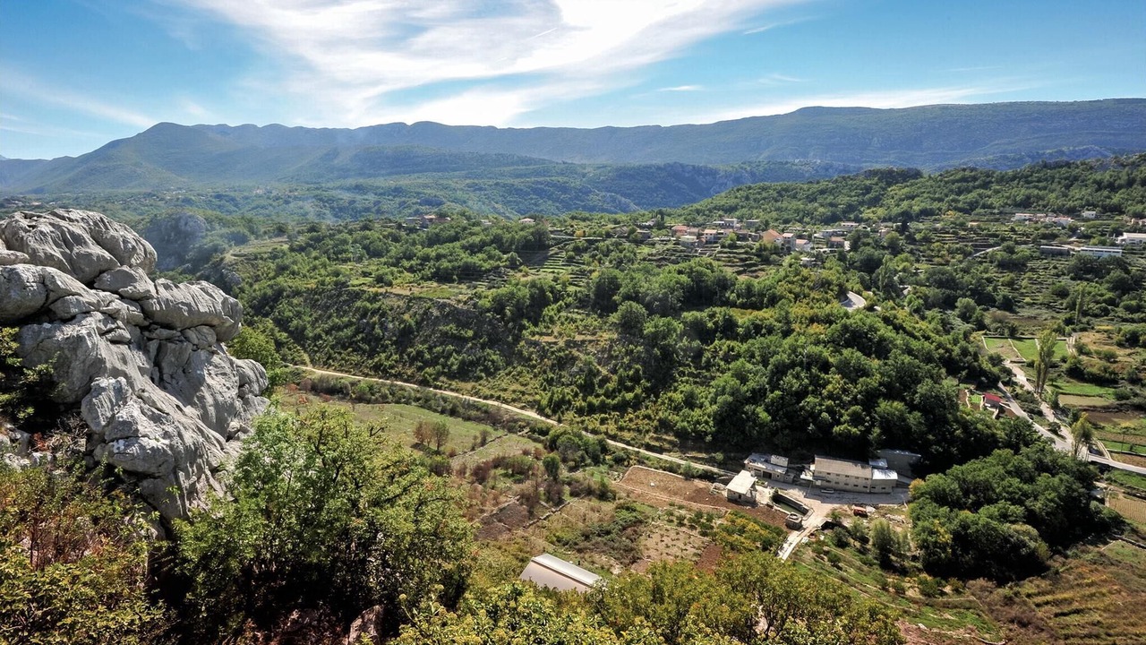 Photo of Others in Ostrvica