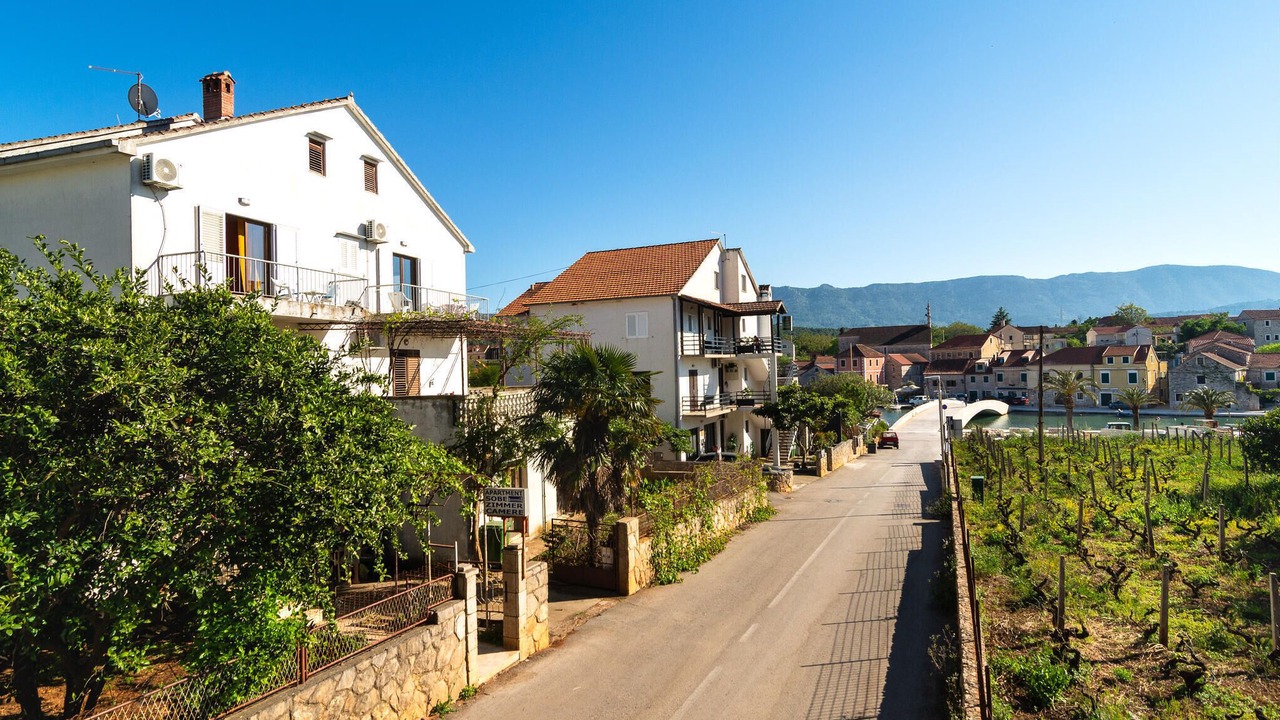 Photo of Others in Vrboska