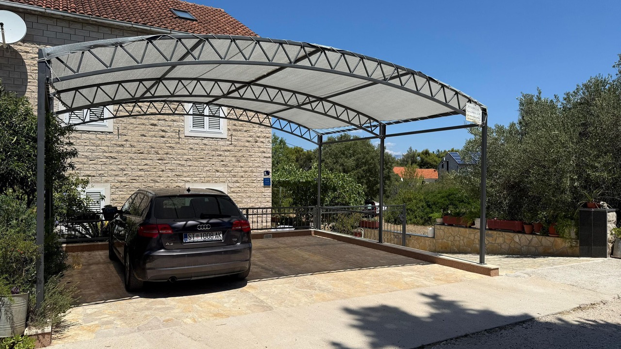 Photo of Outdoor in Mirce