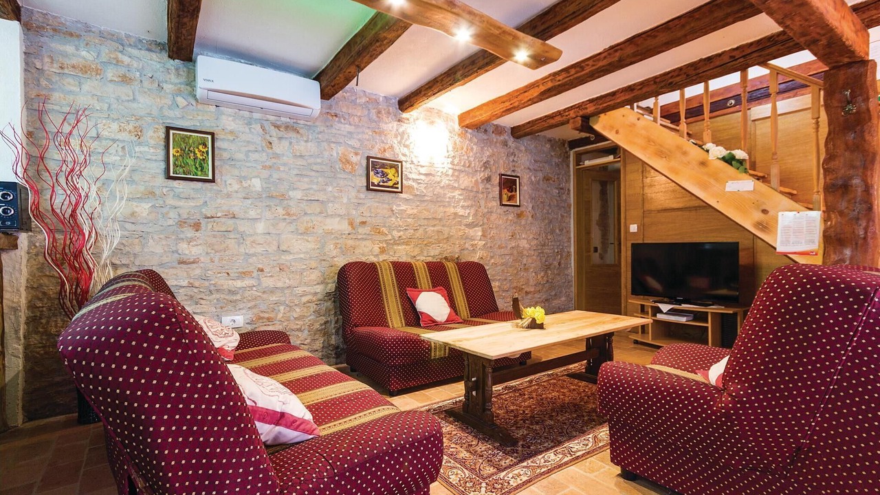 Photo of Bedroom in Tinjan