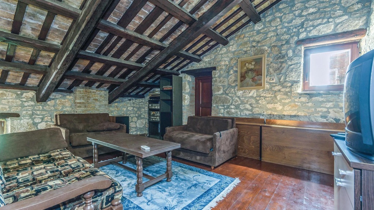 Photo of Bedroom in Flengi