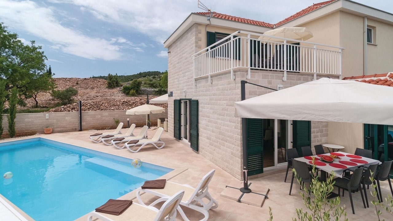Photo of Outdoor in Supetar