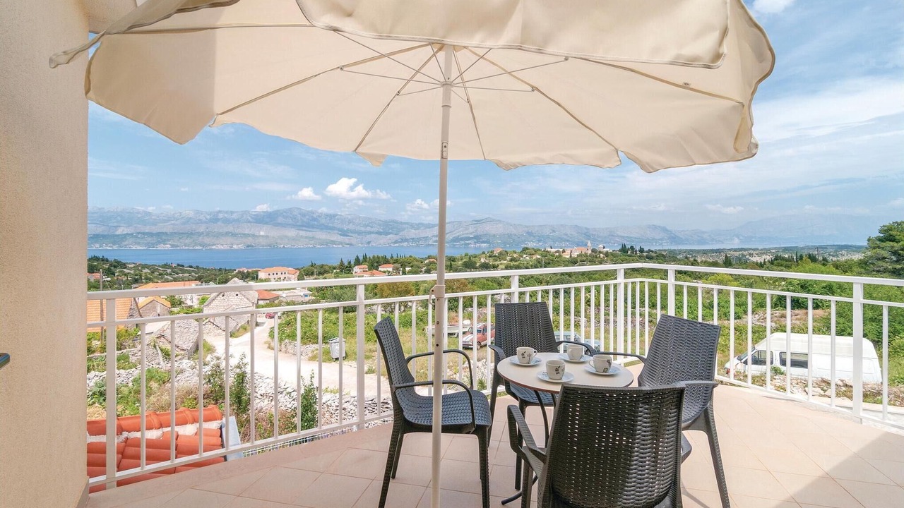 Photo of Patio Balcony in Supetar
