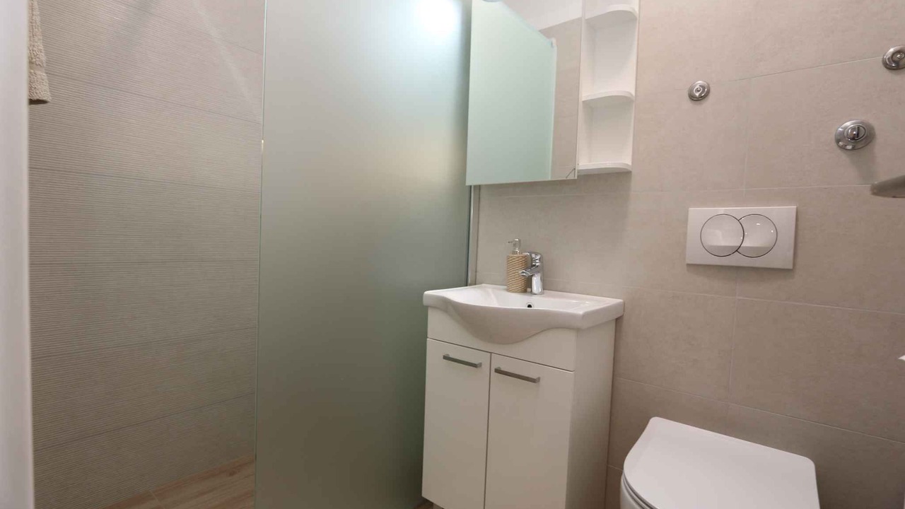Photo of Bathroom in Silo