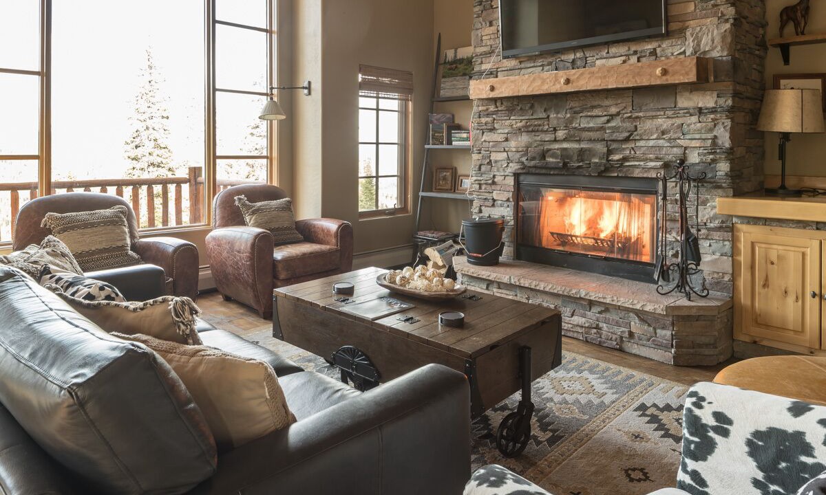 Photo of Livingroom in Big Sky