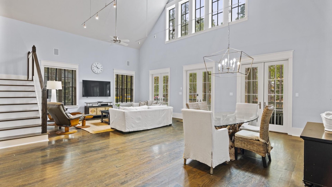 Photo of Livingroom in Forest District