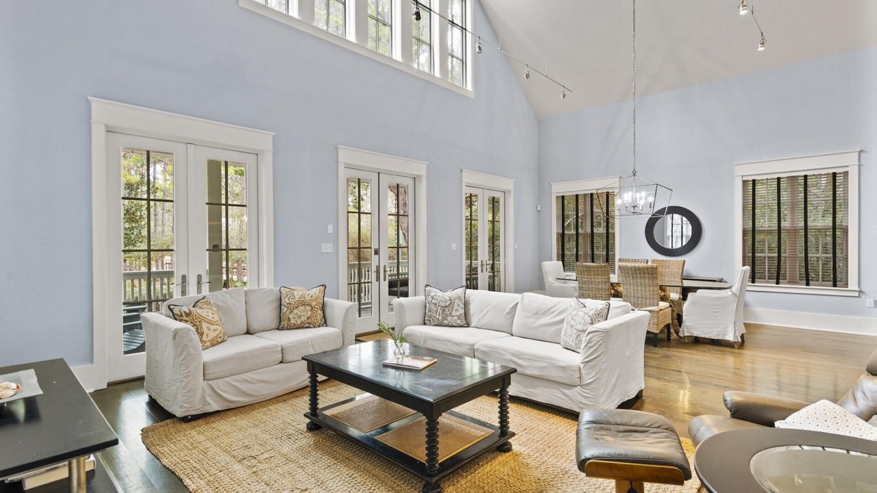 Photo of Livingroom in Forest District