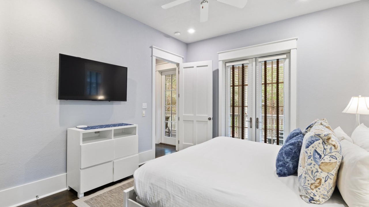 Photo of Bedroom in Forest District