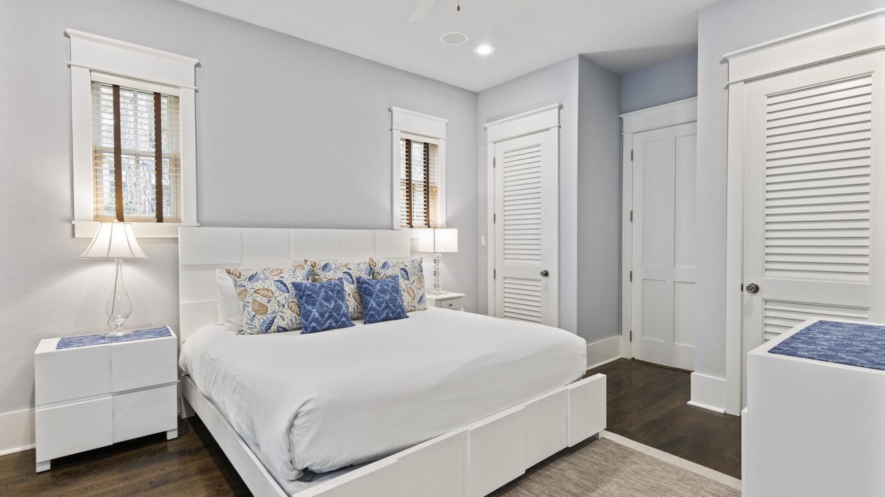 Photo of Bedroom in Forest District