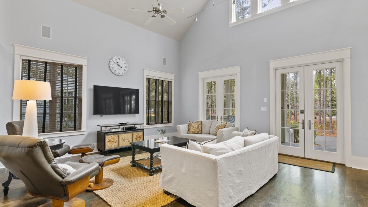 Photo of Livingroom in Forest District