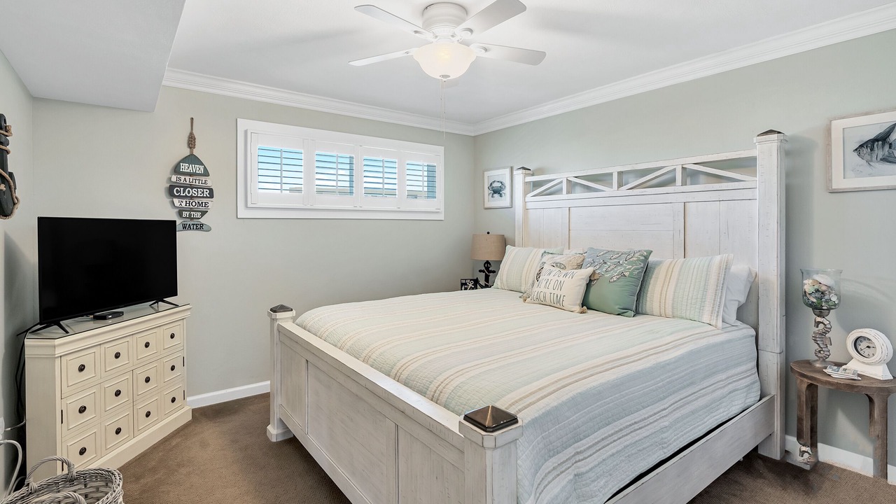 Photo of Bedroom in Holiday Isle