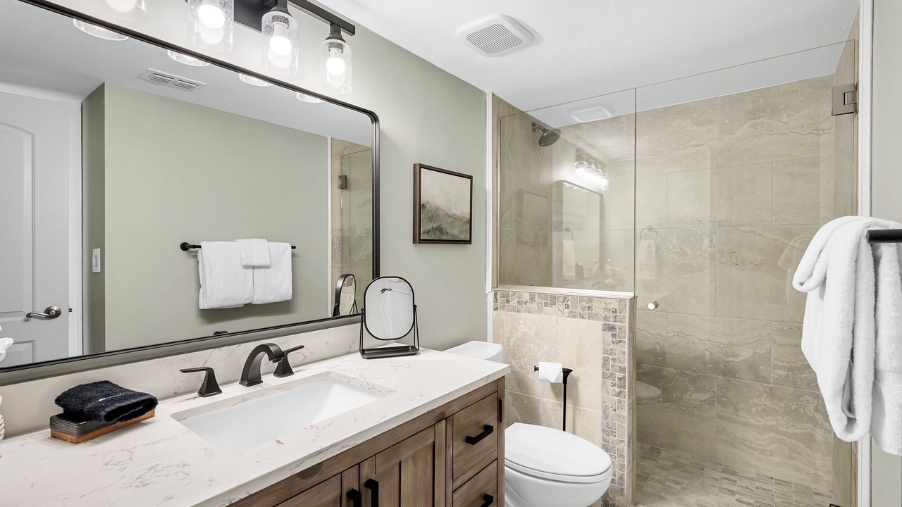 Photo of Bathroom in Holiday Isle